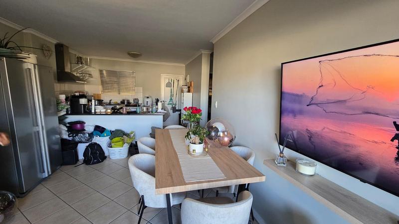 2 Bedroom Property for Sale in Somerset West Western Cape